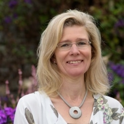 Claire MacGillivray